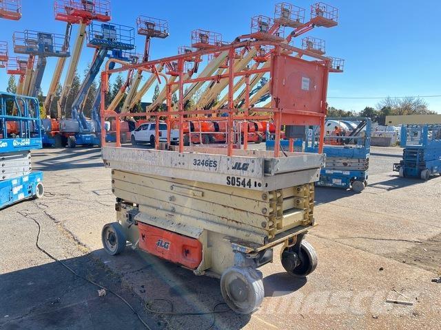 JLG 3246ES 剪式升降機