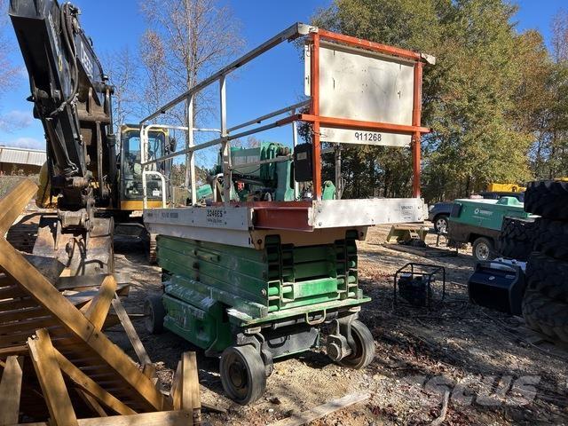 JLG 3246ES 剪式升降機