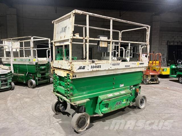 JLG 3246ES 剪式升降機