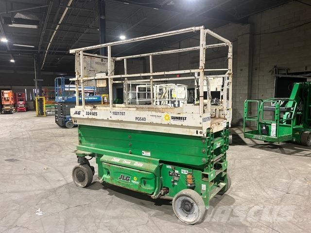 JLG 3246ES 剪式升降機