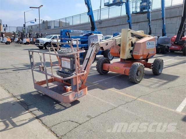 JLG 340AJ 曲臂高空作業車