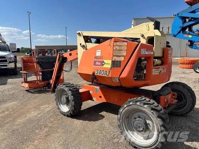 JLG 340AJ 曲臂高空作業車