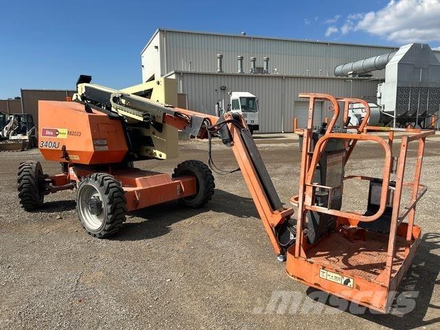 JLG 340AJ 曲臂高空作業車