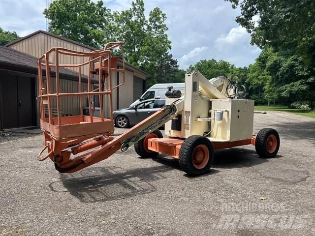 JLG 34HA 曲臂高空作業車