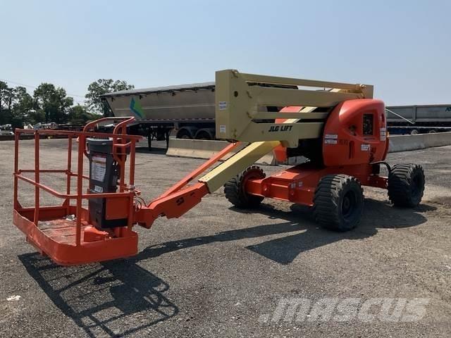 JLG 450A 曲臂高空作業車