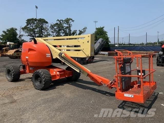 JLG 450A 曲臂高空作業車