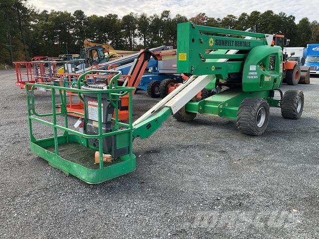 JLG 450A 曲臂高空作業車