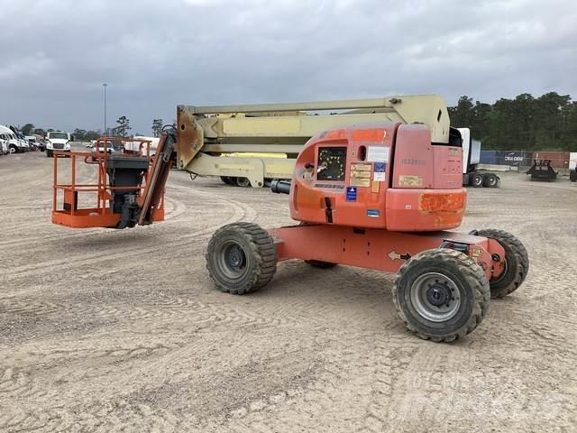 JLG 450AJ 曲臂高空作業車