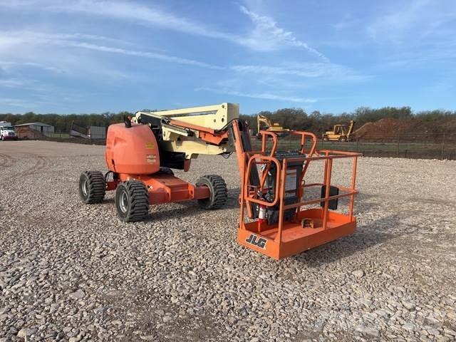 JLG 450AJ 曲臂高空作業車