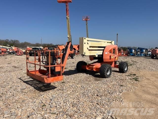 JLG 450AJ 曲臂高空作業車