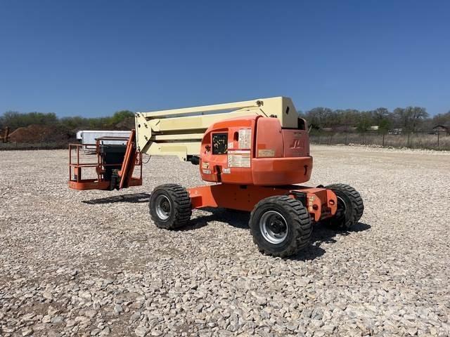 JLG 450AJ 曲臂高空作業車