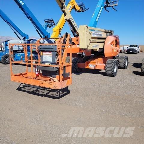 JLG 450AJ 曲臂高空作業車