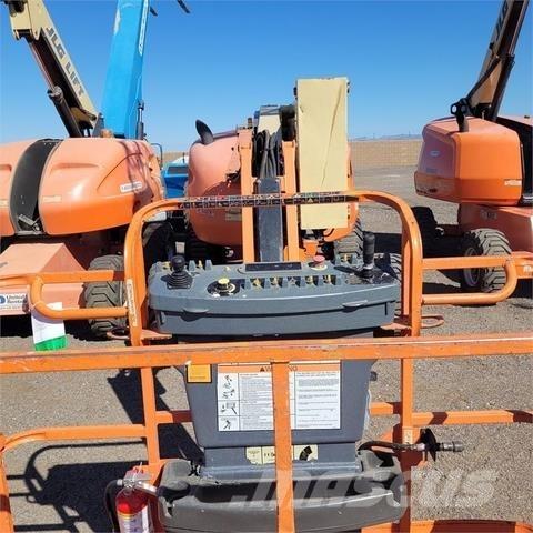 JLG 450AJ 曲臂高空作業車