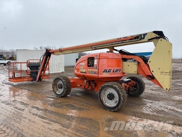 JLG 600AJ 曲臂高空作業車