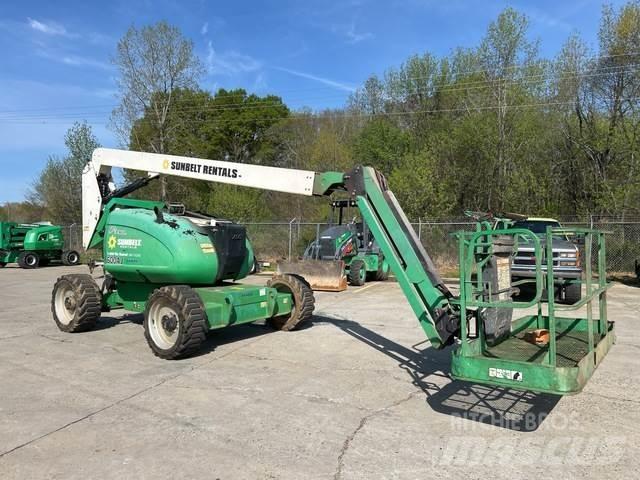 JLG 600AJ 曲臂高空作業車