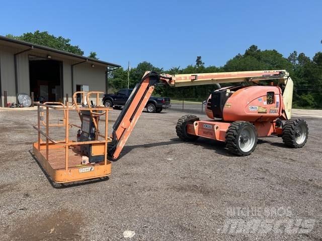 JLG 600AJ 曲臂高空作業車