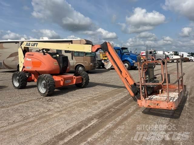 JLG 600AJ 曲臂高空作業車
