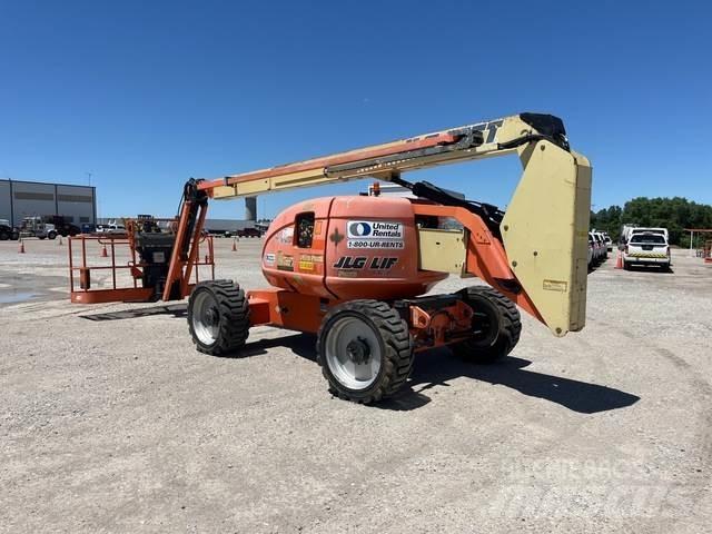 JLG 600AJ 曲臂高空作業車