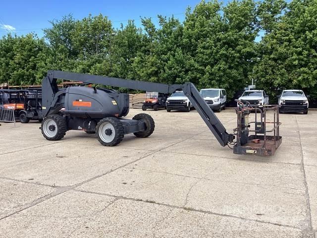 JLG 600AJ 曲臂高空作業車