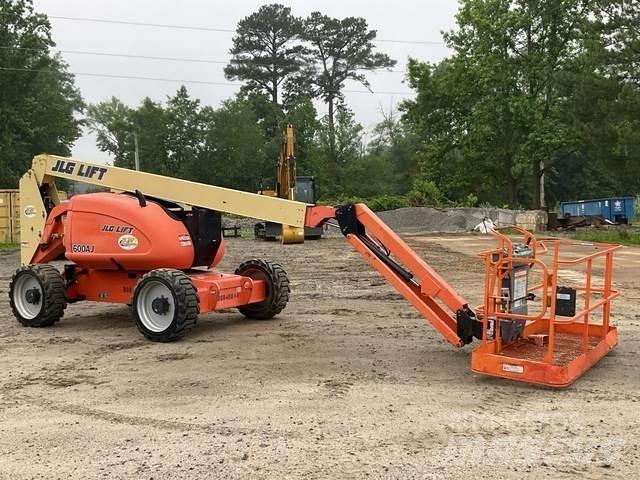 JLG 600AJ 曲臂高空作業車