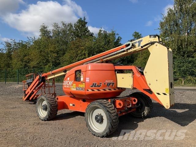 JLG 600AJ 曲臂高空作業車