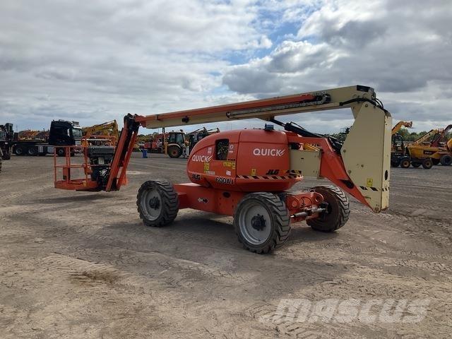 JLG 600AJ 曲臂高空作業車