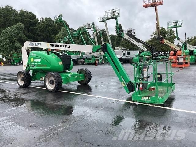 JLG 600AJ 曲臂高空作業車