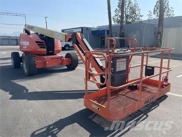 JLG 600AJ 曲臂高空作業車