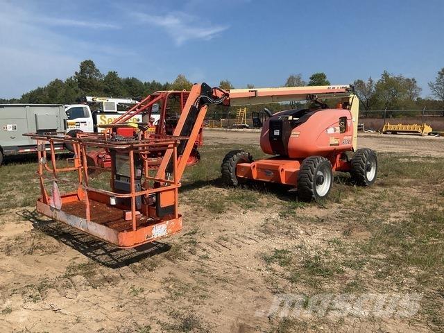 JLG 600AJ 曲臂高空作業車