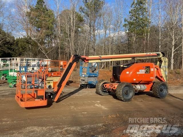 JLG 600AJN 曲臂高空作業車