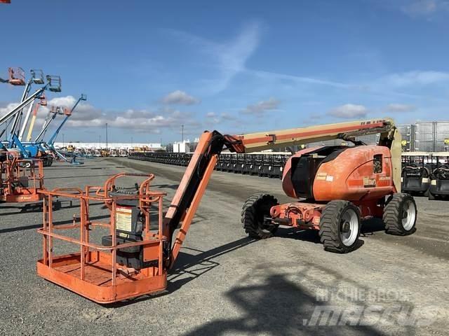 JLG 600AJN 曲臂高空作業車