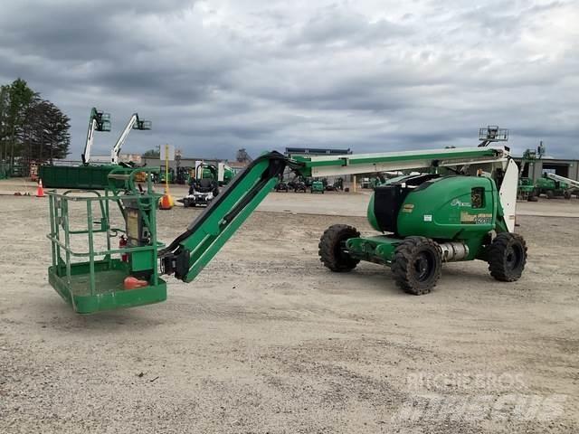 JLG 600AJN 曲臂高空作業車