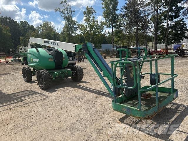 JLG 600AJN 曲臂高空作業車