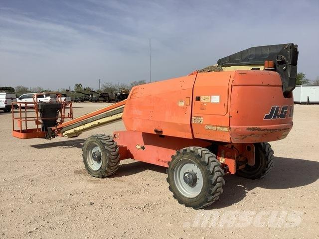 JLG 600S 伸縮臂高空作業車