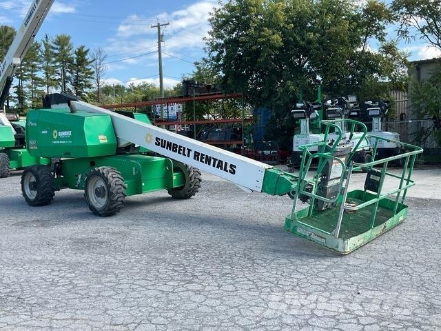 JLG 600S 伸縮臂高空作業車
