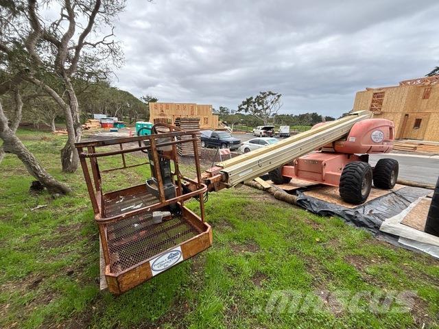 JLG 600S 伸縮臂高空作業車