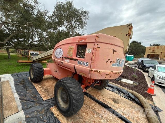 JLG 600S 伸縮臂高空作業車