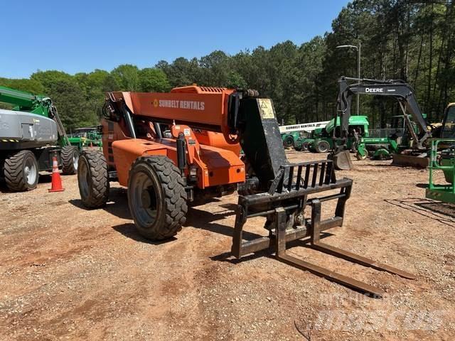JLG 6042 伸縮臂操作車