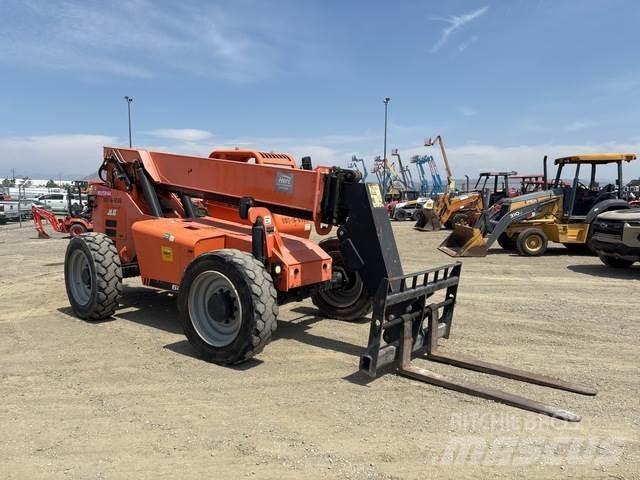 JLG 6042 伸縮臂操作車