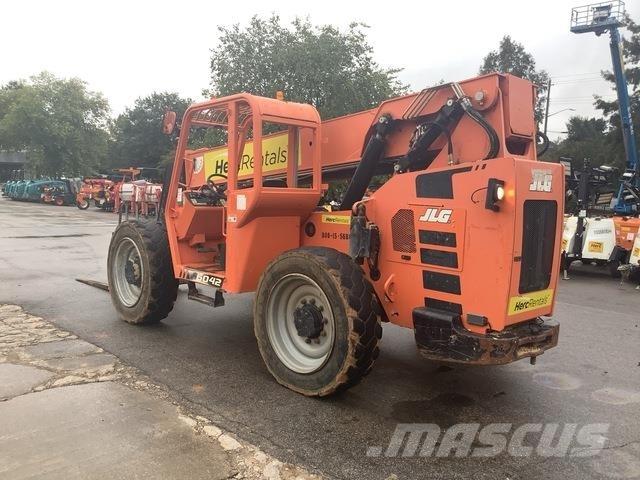 JLG 6042 伸縮臂操作車
