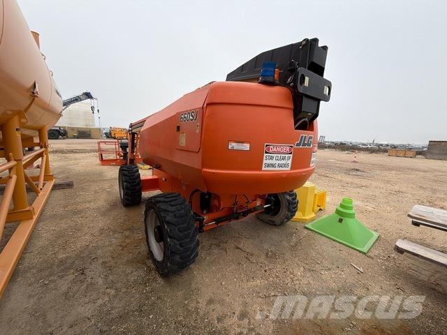 JLG 660SJ 伸縮臂高空作業車