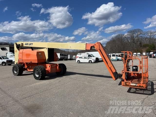 JLG 800 AJ 曲臂高空作業車