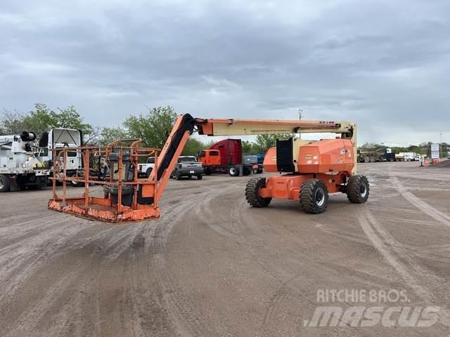 JLG 800 AJ 曲臂高空作業車