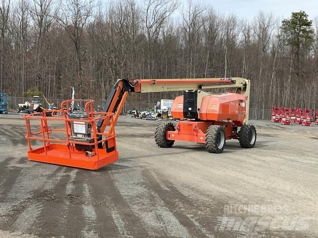 JLG 800 AJ 曲臂高空作業車