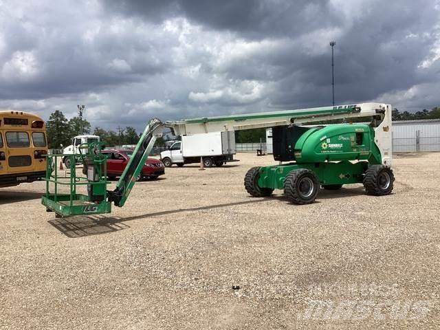 JLG 800 AJ 曲臂高空作業車
