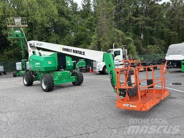 JLG 800A 曲臂高空作業車