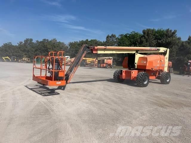 JLG 800AJ 伸縮臂高空作業車