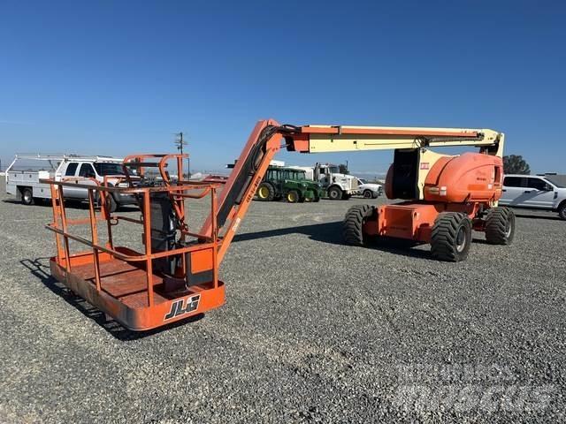 JLG 800AJ 曲臂高空作業車