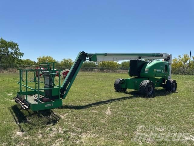 JLG 800AJ 曲臂高空作業車