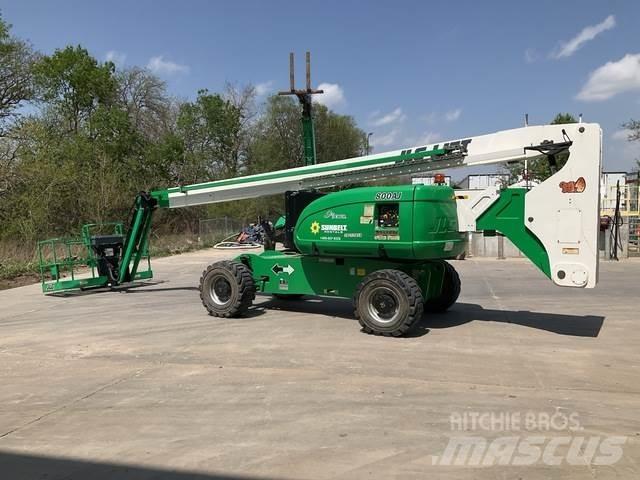 JLG 800AJ 曲臂高空作業車